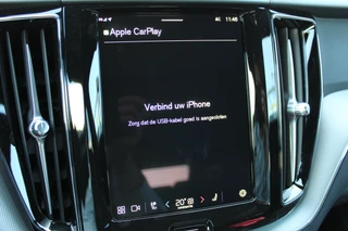 Volvo XC60 2.0 T6 Plug-in hybrid AWD Ultimate Black Edition  | Panoramadak | Head-up | H/K | Memory / 19