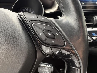 Toyota C-HR 1.8 Hybrid Executive / 23