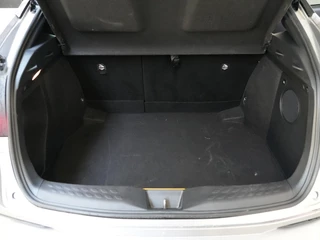 Toyota C-HR 1.8 Hybrid Executive ✅All Season✅Navi✅Dodehoek✅Camera✅Stoelverwarm.✅Keyless✅Cruise✅Clima✅ / 16