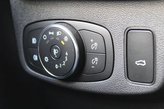 Ford Focus Wagon 1.0 EcoBoost Hybrid ST Line X  | Trekhaak | BLIS | Winterpack | Adaptive cruise / 17