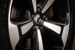 Volvo XC40 2.0 T4 | PANORAMADAK | BLIS | DAB | APPLE | ON CALL | 20" / 27