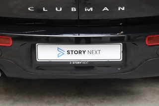 MINI Clubman Cooper Business  / Navigatiesysteem / Bluetooth / Airconditioning / Audio / 17 Inch / Cruise Control / 10