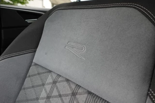 Volkswagen Polo 1.0 TSI R-Line Business  | I.Q. Light | Camera | PDC | CarPlay | / 26