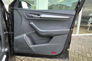Skoda Karoq 1.5 TSI 150pk Style | TREKHAAK | PANO| CAMERA | ADAPTIVE | / 32