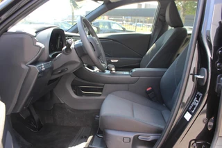 Lexus LBX 1.5 2WD / 13