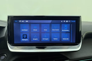 Peugeot 208 1.2 Hybrid 145 e-DCS6 GT | 17 Inch | Automaat | Achteruitrijcamera | Apple carplay | Voorstoelen verwarmd | / 34