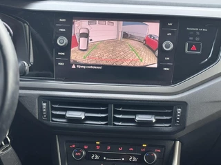 Volkswagen Polo 1.0 TSI Highline Business R Navi/ CarPlay / 19