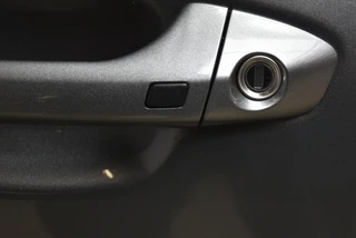 KIA Stonic 1.0 T-GDi MHEV 100pk DCT7 DynamicPlusLine / 28