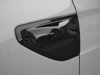 Leapmotor B10 Design ProMax 67.1 kWh | Meerdere kleuren leverbaar! | Navigatie | Nieuw | Camera`s | Lederenbekleding | Elektrische achterklep / 35