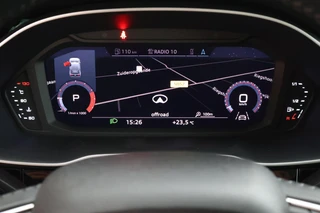 Audi Q3 35 TFSI 150pk S-Tronic Advanced LED Koplampen Stoelverwarming Trekhaak ACC Parkeersensoren / 34