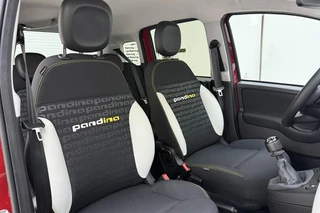 Fiat Panda 1.0 Hybrid Pandina | Navigatie via Carplay | 8 jaar speciale garantie | Hoge instap | DEMO | Parkeersensoren / 11