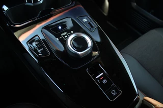Suzuki e VITARA Style 61 kWh Elektrische Bestuurdersstoel, Stoelverwarming, Interieur voorverwarming, Panoramadak / 24