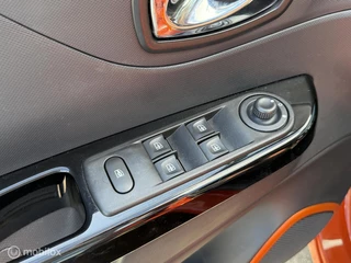 Renault Captur 1.2 TCe Dynamique PARKEERHULP CRUISE AUTOM. / 19