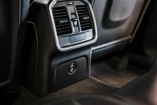 Porsche Macan 3.0 S|Chrono|Bose|Verkoeling|Luchtvering|21'' / 32