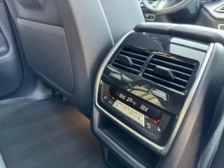 BMW X5 XDRIVE45E M-Sport Bowers & Wilkins Pano Softclose Laser Trekhaak Mooi vol uitgevoerd! / 43