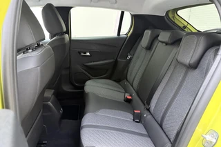 Peugeot 208 1.2 Hybrid 110 e-DCS6 Allure | Lichtmetalen velgen | Automaat | Apple Carplay/Android Auto | Cruise Control / 18