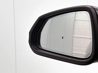 BMW X1 sDrive18i / 24