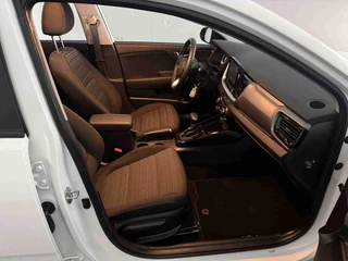 Kia Stonic 1.0 T-GDi MHEV 100pk DCT7 DynamicLine / 19