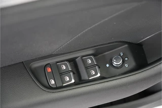 Audi A3 Sportback 35 TFSI CoD Design Pro Line Plus  | Trekhaak | Navi | Stl. verw. | Climate | PDC | LED | / 20