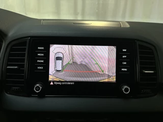 Skoda Karoq 1.5 TSI 150pk ACT Sportline Business Camera Stoelverwarming Sfeerverlichting / 11
