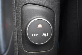 Renault Captur 1.2 TCE AUT. / STOEL VERW. / ECC / PDC / H-LEDERLOOK BEKL. / 40