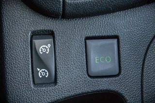 Renault Clio Estate 0.9 TCe Limited | Rijklaar | Dealer onderhouden | Airco | / 28