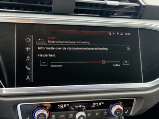 Audi Q3 35 TFSI Advanced edition  | Automaat | LED | Sportstoelen | DAB | Navi | Bluetooth | Stoelverwarming | Virtual Cockpit / 47