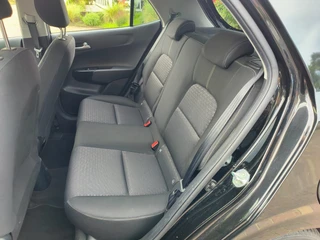 Kia Picanto 1.0 DPi DynamicPlusLine  Rijklaar + Fabrieksgarantie tot 06-2028 “Sinds 1970 | 5.000+ reviews | Score 9,5 | Service zoals ’t hoort” Henk Jongen Auto's in Helmond,  al 50 jaar service zoals 't hoort! / 19