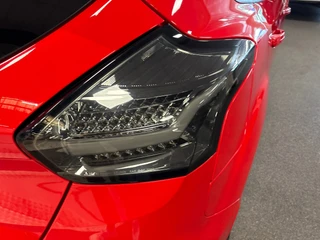 Ford Focus 1.5 Red Edition / navi / cruisecontrol / nieuwe motor / super nette staat / 25
