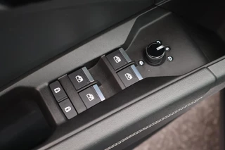 Audi Q4 e-tron 45 265pk quattro Advanced edition 77 kWh SOH 91% Matrix LED Leder Keyless Sonos Stoelverwarming Navigatie / 13