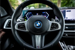 BMW X5 xDrive50e M Sport Pro  Bowers & Wilkins Sky Lounge Massage Crafted Clarity Soft Close / 10
