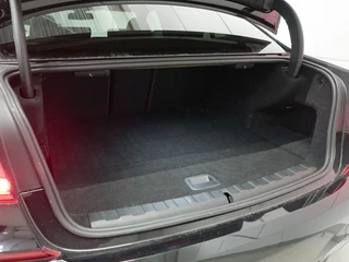 BMW 3 Serie 330e M-Sport Schuifdak | ACC | Harman Kardon / 43