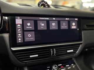 Porsche Cayenne 3.0 E-Hybrid Full Option | Vierwielbesturing | PANO | PDLS+ | BOSE | PASM | ComfortPakket | Soft Close |Trekhaak / 55
