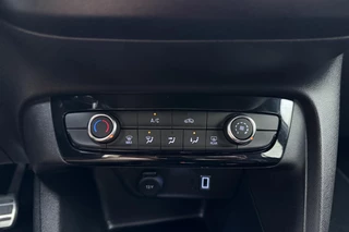 Opel Corsa 1.2 Turbo 100 pk Yes Automaat | Camera achter | Airco | Apple carplay/ Android auto | Navigatie via app | Dode hoek detectie | Sportstoelen | / 26