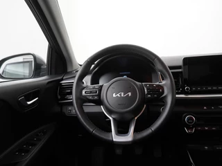 Kia Stonic 1.0 T-GDi MHEV DynamicPlusLine  - Camera - Cruise control - Stoel/stuurverwarming - AppleCarplay - Android Auto Fabrieksgarantie tot 04-2032 of 150.000km / 40