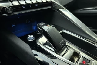 Peugeot 5008 1.2 PureTech Crossway Leer/Alcantara l 360 camera l Schuif-Kanteldak l Focal l Climate control l Cruise Control Adaptief l Full-LED l DAB l Apple Carplay & Android Auto / 19