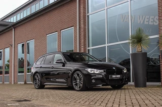 BMW 3-serie Touring 320i M Sport Edition | 2e eigenaar | NL auto | Camera | HiFi audio | Stoelverwarming | DAB | Head-up | Cruise control | LED | Park Assistant | PDC | Navigatie / 9