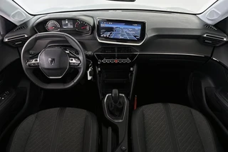 Peugeot 208 1.2 PureTech 75 Active / 8