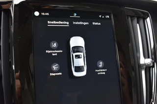 Volvo S90 2.0 T8 AWD Inscription / 37