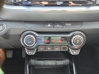 KIA Stonic 1.0 T-GDi MHEV 100pk DynamicPlusLine / 19