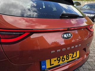 Kia ProCeed 1.4 T-GDI GT-Line NAVI TEL LM LEER STOF / 7