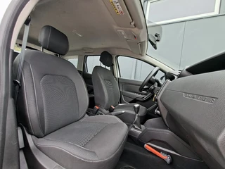 Dacia Duster 1.3 TCe 130pk Comfort * Navigatie * Cruise Control * Airco * / 8