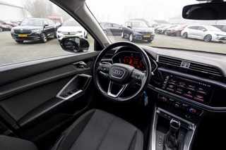 Audi Q3 35 TFSI Advanced edition Automaat | ACC | LED | Carplay / 21