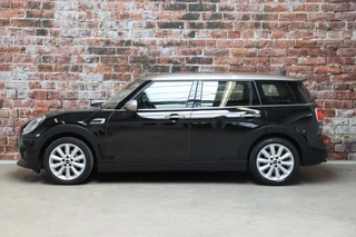 MINI Clubman Cooper Business  / Navigatiesysteem / Bluetooth / Airconditioning / Audio / 17 Inch / Cruise Control / 4
