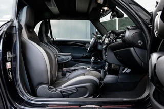 Mini Cabrio 2.0 Cooper S John Cooper Works F1|STOELVERWARMING|ALCANTARA|CARPLAY|CAMERA|LED / 44