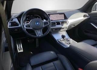 BMW 3 Serie 330e High Executive M-Sport  | 1e eigenaar | dealer onderh. | schuifdak | leder sportstoelen | camera | BTW auto / 14