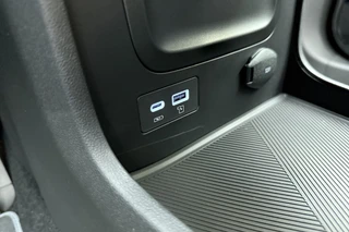Jaecoo 7 1.5 TGDI SHS-P Exclusive Plug-in Hybride | Trekhaak | Lederen bekleding | Stoelverwarming-/ ventilatie | Glazen schuif-/kanteldak | Elektrische achterklep | 1500 KG trekgewicht / 30