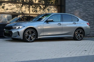 BMW 3 Series 330e M-SPORT  | BTW |  ACC | MEMORY | HUD | LED | KEYLESS | 360 | / 10