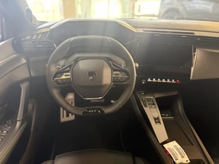 Peugeot 408 1.2 GT Hybrid 145 | VOORRAAD | Focal Premium Audio | Schuif-/kanteldak | Trekhaak | 8 Jaar garantie | Full Options / 13