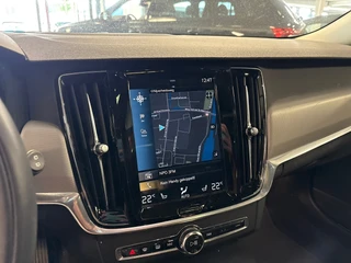 Volvo V90 2.0 T6 AWD Business Pro Automaat / Pano / leder / Harman Kardon / navi / camera/ head up / 20
